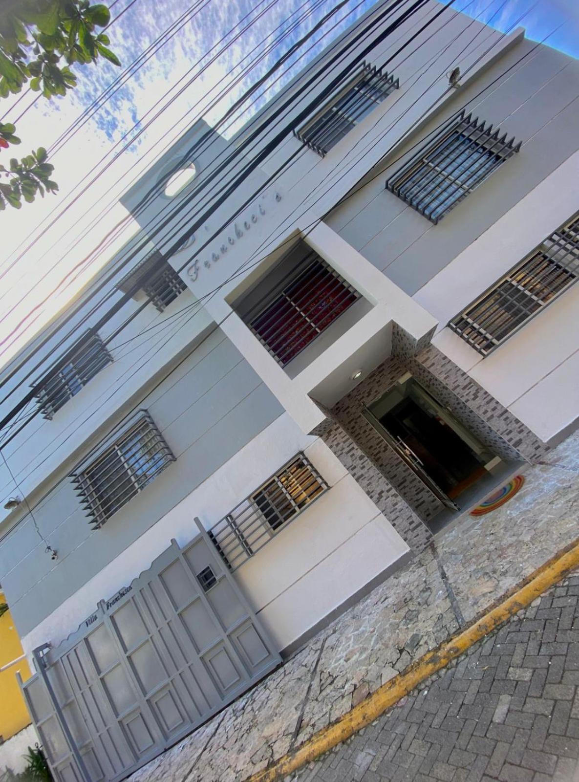 D' Franchesis Hostal Juan Dolio Buitenkant foto
